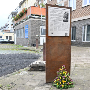 Gedenkstele an der ehemaligen Synagoge Große Rosenstraße